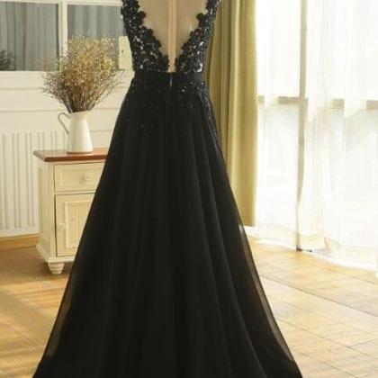 Black Chiffon Lace Applique Lovely Long Prom Dress..