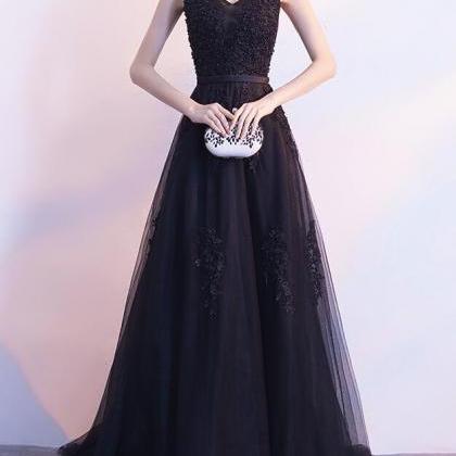 Black Tulle And Lace Applique Long Beaded Formal..