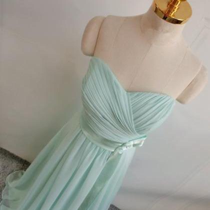 Beautiful Mint Green Chiffon Simple Prom Dress..