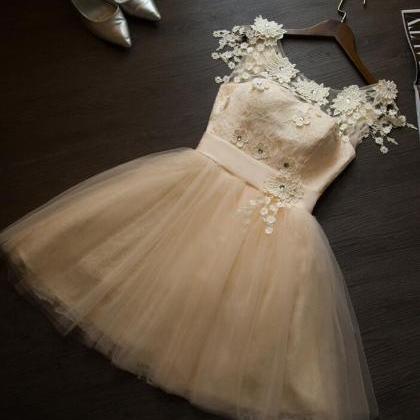 Lovely Champagne Tulle And Lace Short Formal Dress..