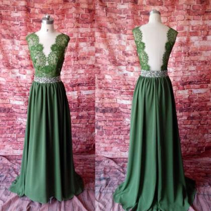Beautiful Green Chiffon Long Prom Dress With Lace..