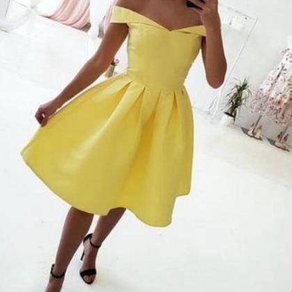 Yellow Simple Off The Shoulder Short Homecoming..