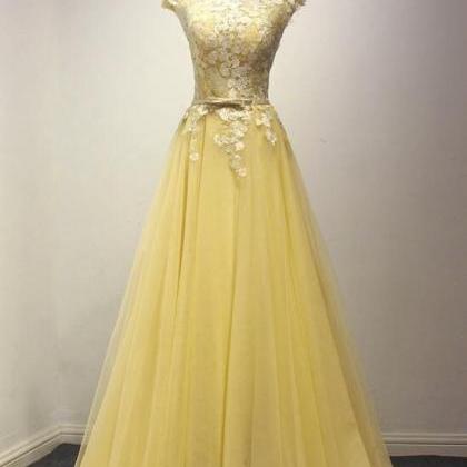 Beautiful Light Yellow Tulle With Lace V Back Long..