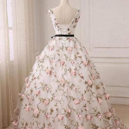 Beautiful V-neckline Flowers Long Sweet 16 Dress,..