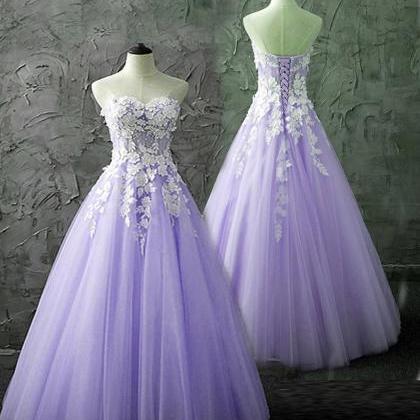 Beautiful Lavender Sweetheart Ball Gown Sweet 16..