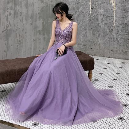 Cute Purple V-neckline Tulle Long Lace Applique..