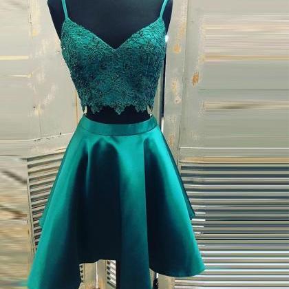 Two Piece Green Short Straps Lace And Satin..