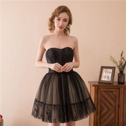 Lovely Black Sweetheart Tulle With Lace Homecoming..