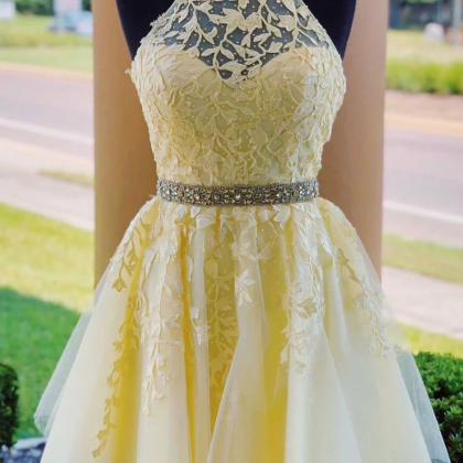 Yellow Tulle Short Halter Lace Beaded Homecoming..