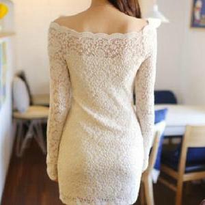 Sexy Long Sleeve Round Neckline Off Shoulder Lace..