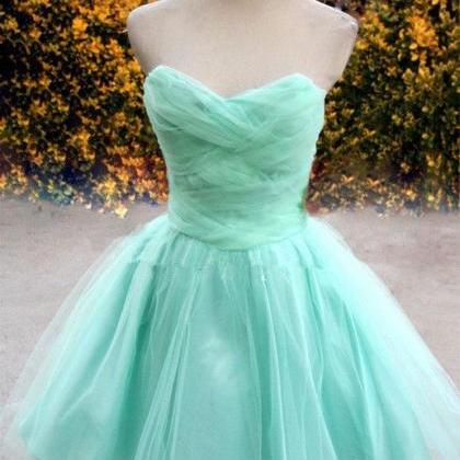 Cute And Stylish Tulle Short Handmade Prom Dresses..