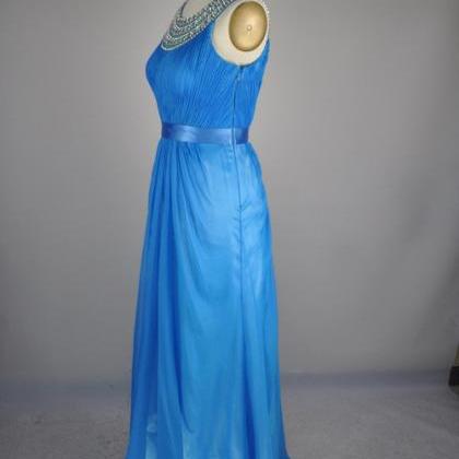 Elegant Blue Long Chiffon Beadings Prom Dresses..