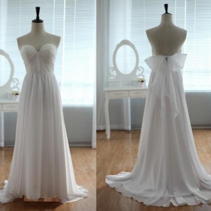 Pretty Handmade White Sweetheart Simple Prom Gown..