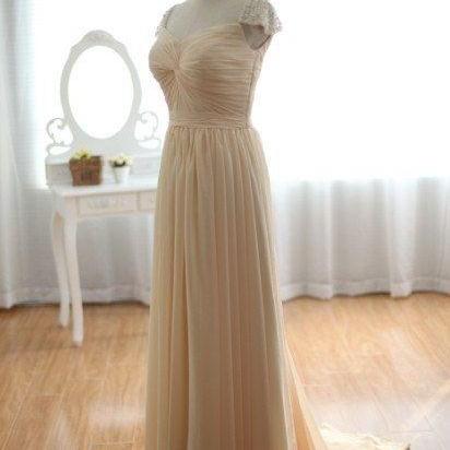 Elegant Champagne Long Sweetheart Prom Dresses..