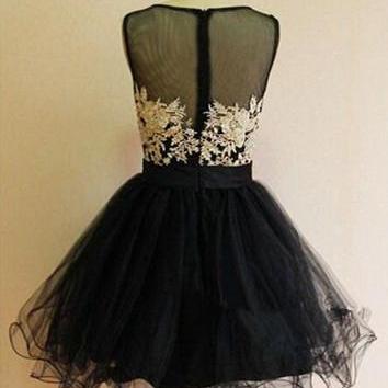 Pretty Black Short Tulle Ball Gown Prom Dress With..