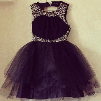 Lovely Black Tulle Short Prom Dress With Beadings..