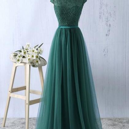Elegant Dark Green Tulle And Lace Top Round Neck..