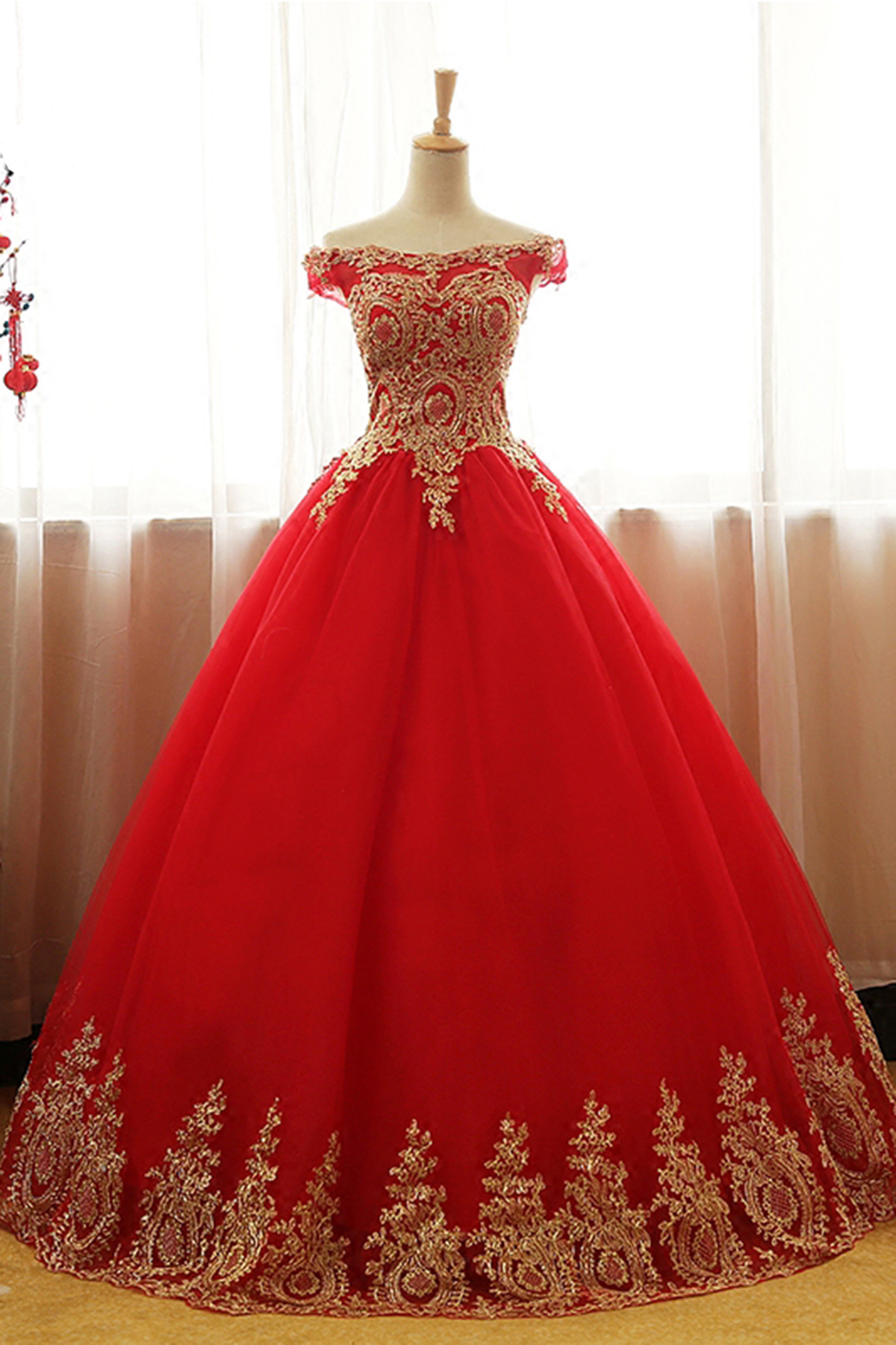Red Tulle Ball Gown Long Party Gowns With Gold Applique, Off Shoulder Formal Dresses, Sweet 16 Party Dresses