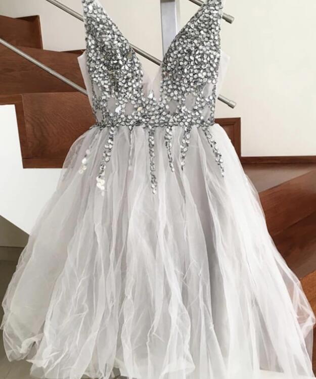 Grey Short Crystal Beaded Tulle V-neck Prom Dress, Homecoming Dresses 2019