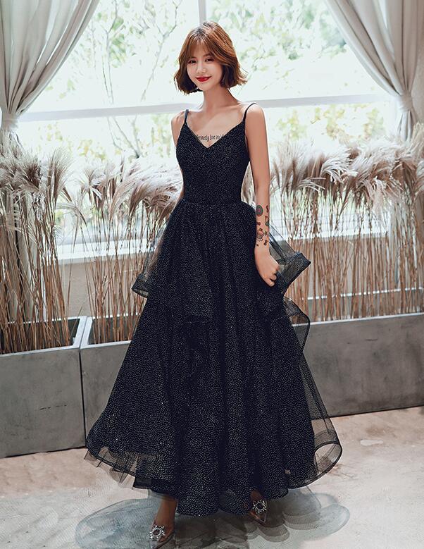 Charming Black V-neckline Straps A-line Tulle Style Prom Dress,black Evening Dresses