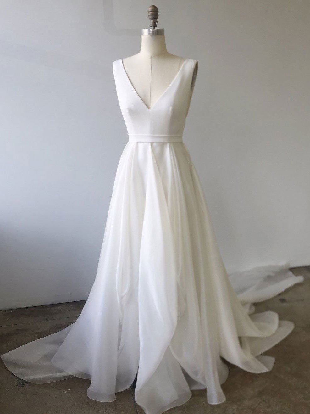 Beautiul White Chiffon V-neckline Long Wedding Party Dresses, White Floor Length Wedding Dresses
