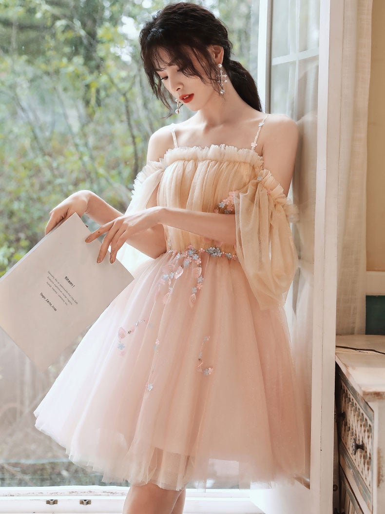 Cute Light Pink Tulle Scoop Short Prom Dress With Lace Applique. Short Homecoming Dresses