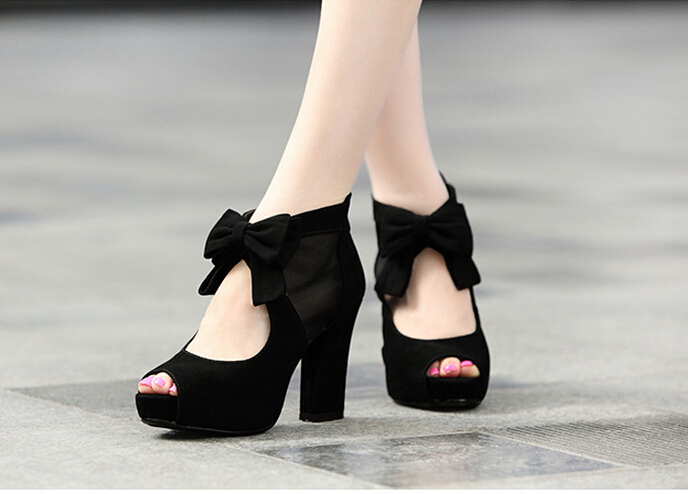 Beautiful And Lovely Black High Heels 