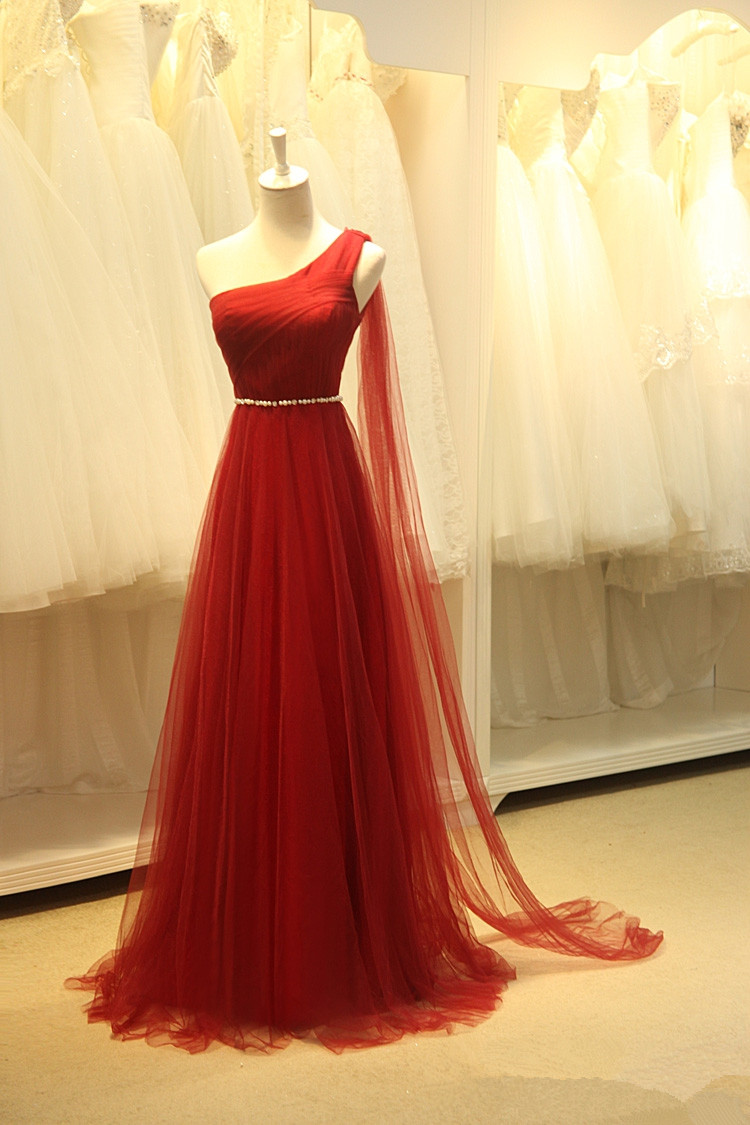 Elegant Red Cocktail Dress