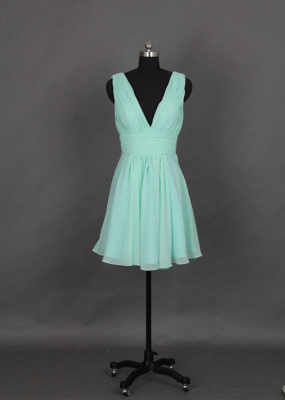 Chartming Mint Short V-neckline Chiffon Bridesmaid Dresses, Short Prom Dress 2025, Bridesmaid Dress, Wedding Party Dress Chartming Mint Short V-neckline Chiffon Bridesmaid Dresses, Short Prom Dress 2025, Bridesmaid Dress, Wedding Party Dress