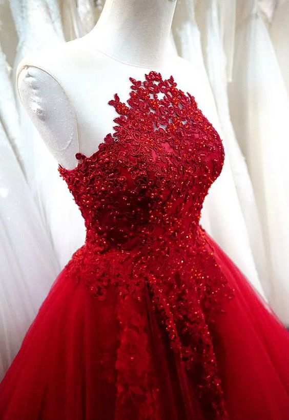 Beautiful Red Tulle Ball Gown Lace Applique And Beaded Long Prom Dresses Sweet 16 Dresses Red Party Gowns