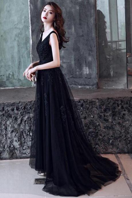Beautiful Tulle V-neckline Lace Applique Prom Dress, Floor Length Black Evening Dress