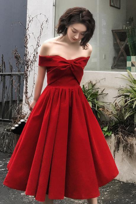 Red Velvet Sweetheart Simple Knee Length Wedding Party Dress, Short Red Formal Dress
