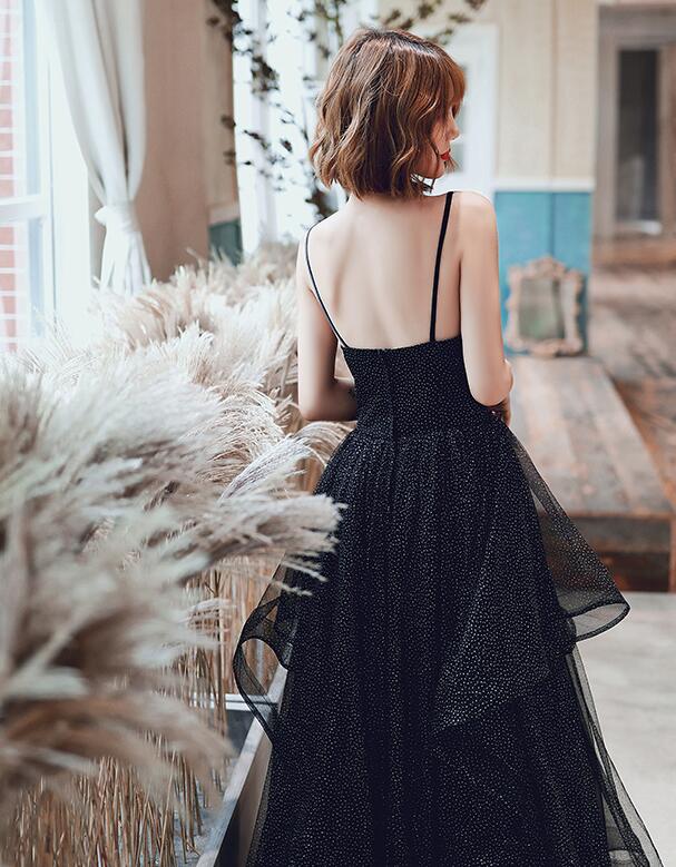 Charming Black A-Line Tulle Deep V-Neck Backless Applique Prom Dress, D575